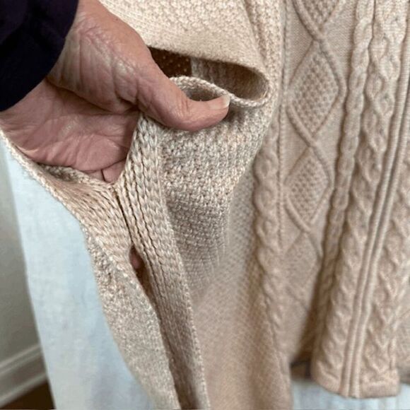Cupcakes & Cashmere Full Zip Cable Knit Poncho Stand Collar Beige Tan Size M/L - Picture 3 of 9